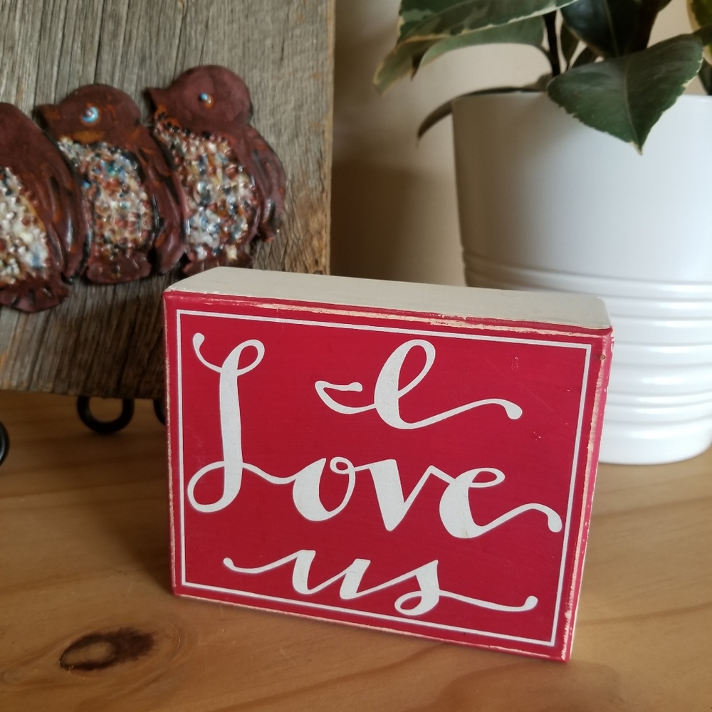 I love us classic box sign